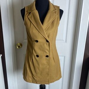 Women’s Camel Color Coat Vest Sz M NWOT
